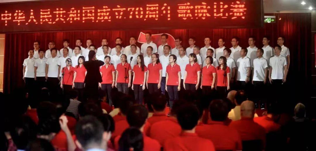 宝马4系ICR改色膜多洛塔紫,神秘而优雅的奢华